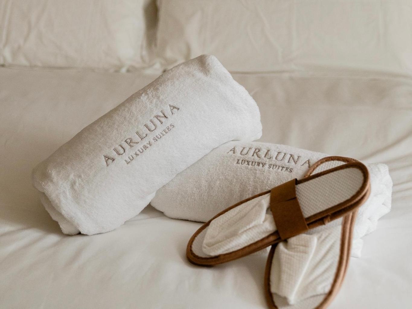 Aurluna Luxury Suites Bari Exteriör bild
