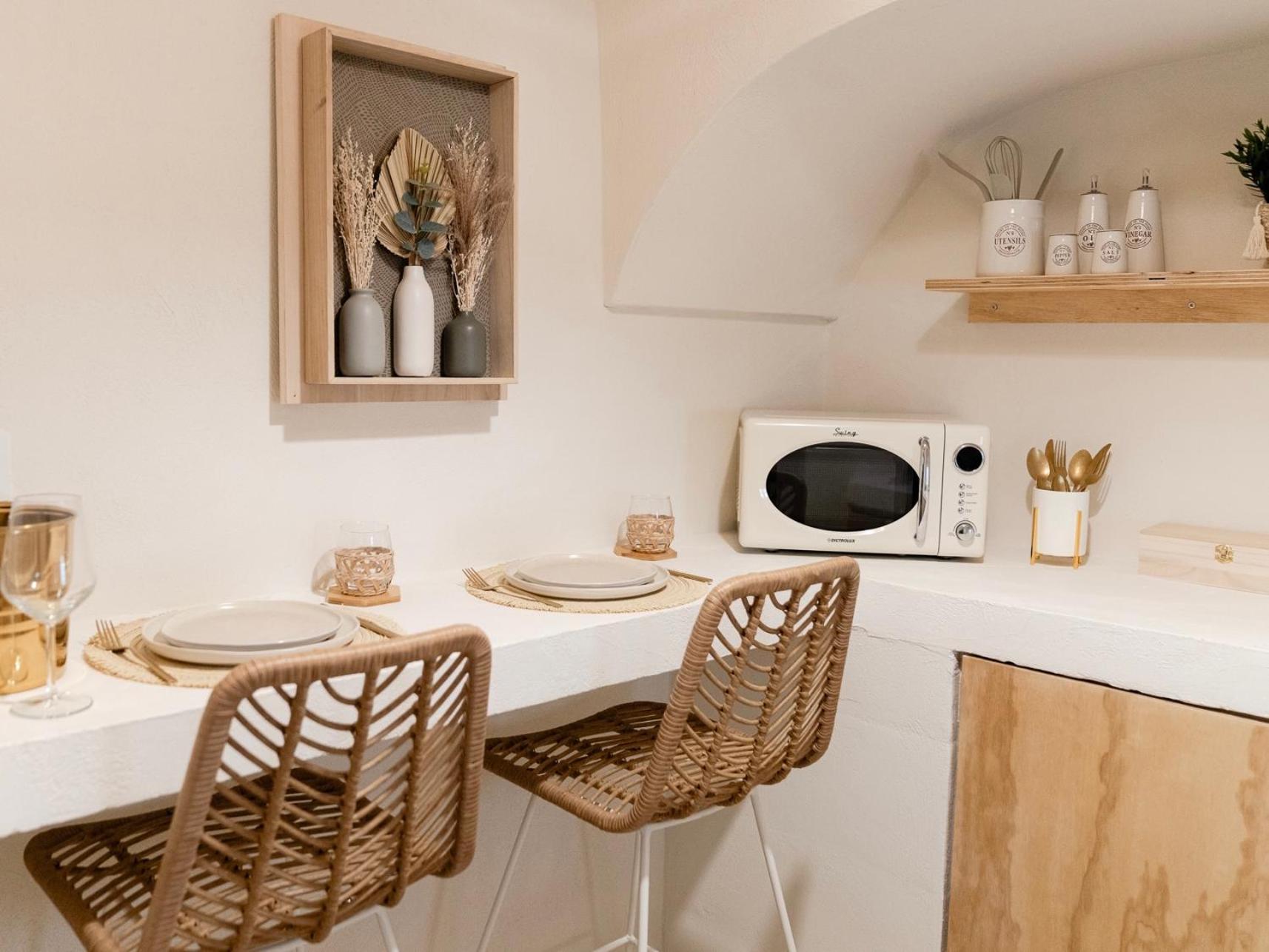 Aurluna Luxury Suites Bari Exteriör bild