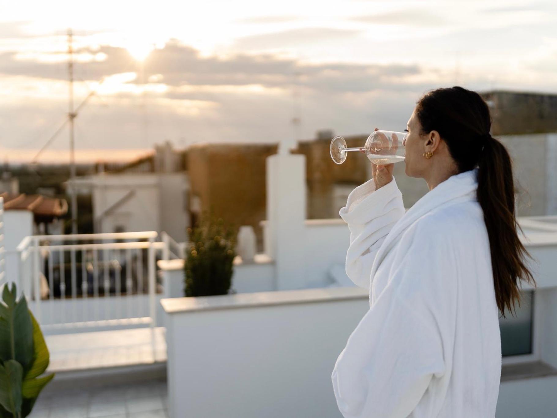 Aurluna Luxury Suites Bari Exteriör bild