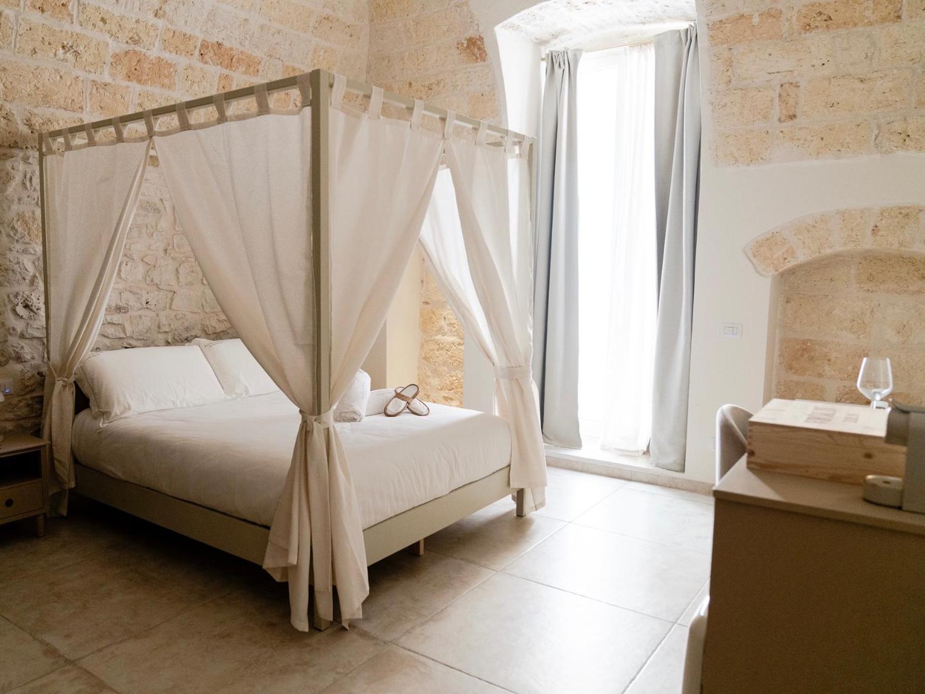 Aurluna Luxury Suites Bari Exteriör bild