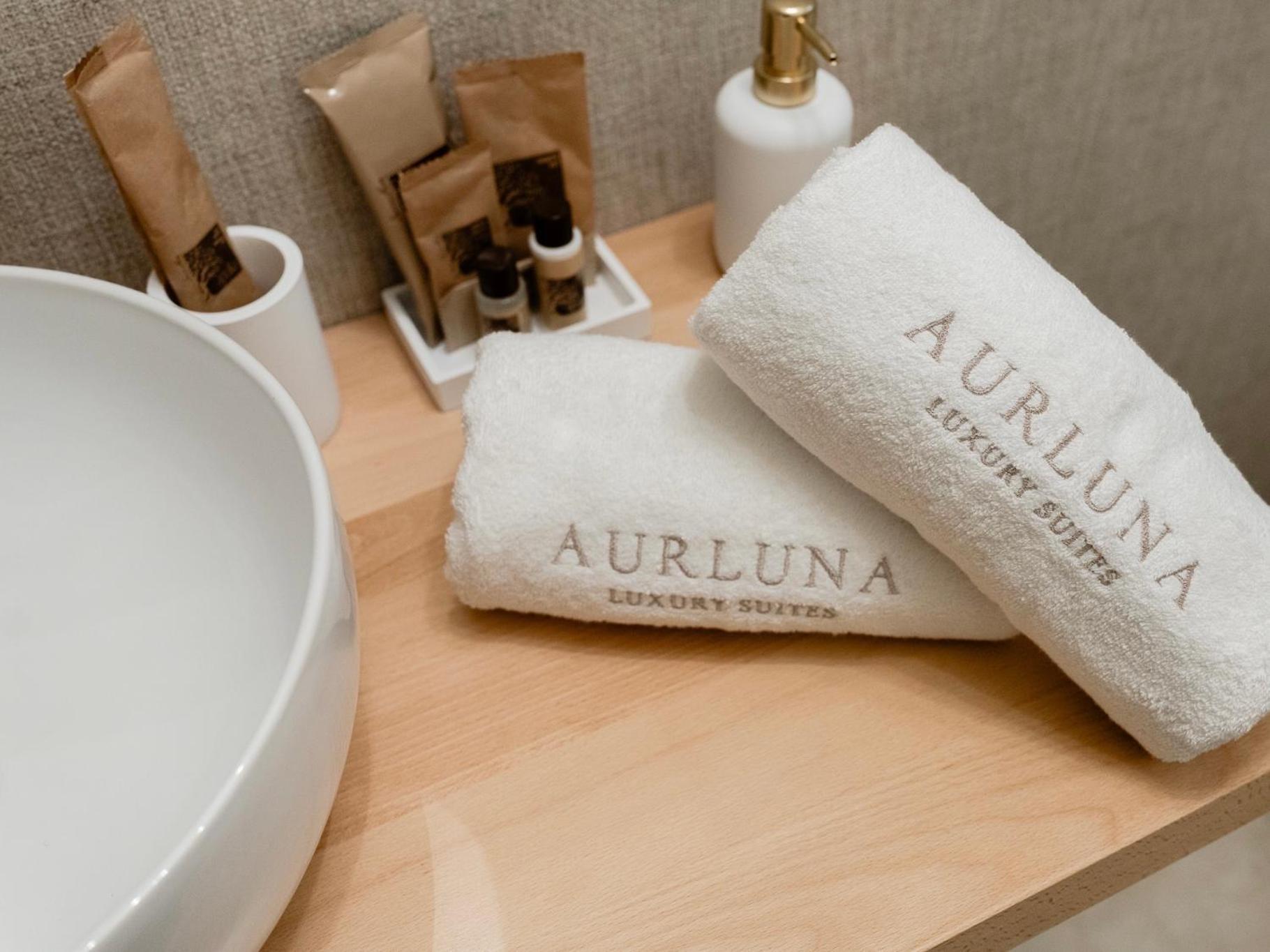 Aurluna Luxury Suites Bari Exteriör bild