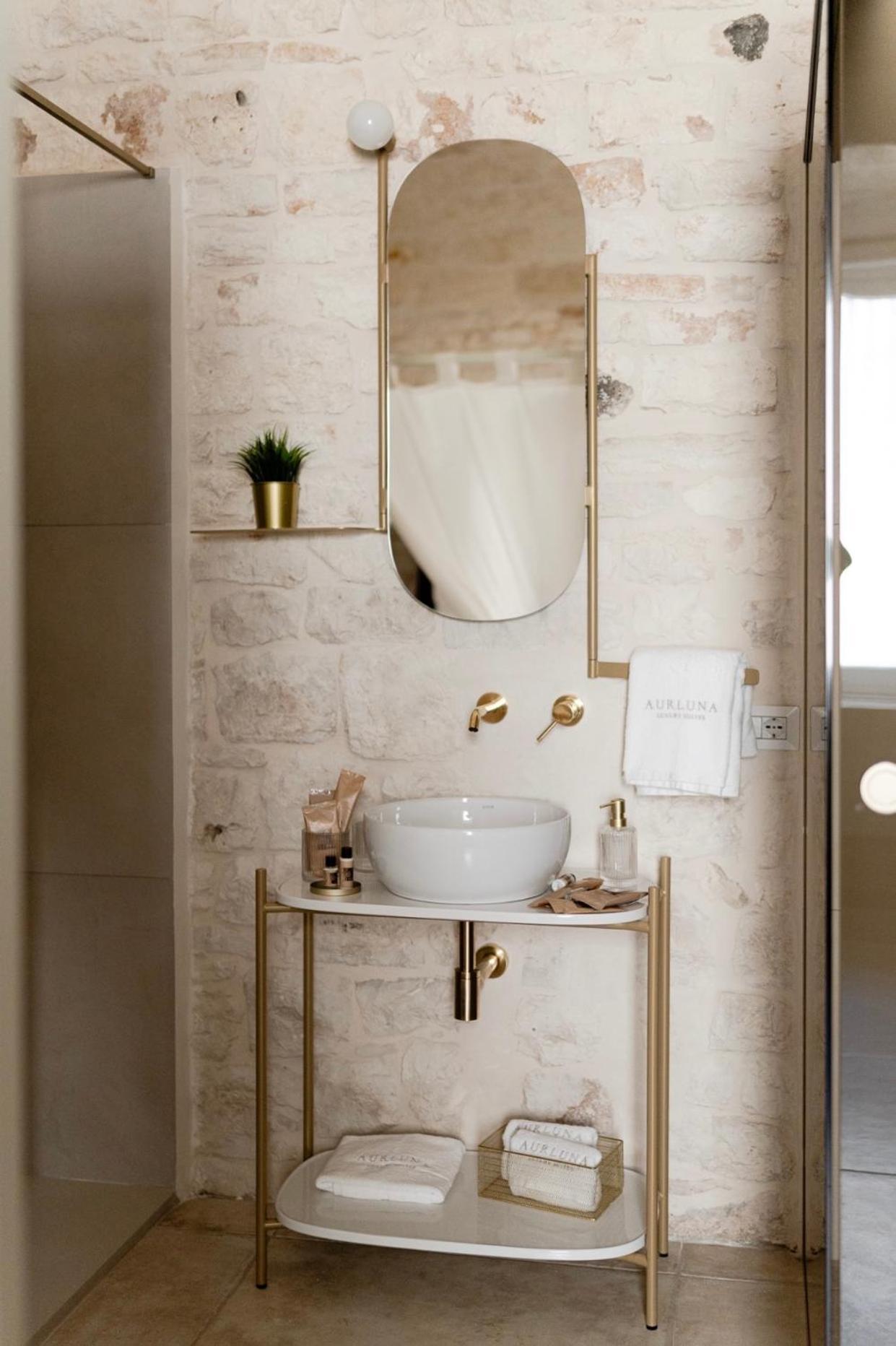 Aurluna Luxury Suites Bari Exteriör bild