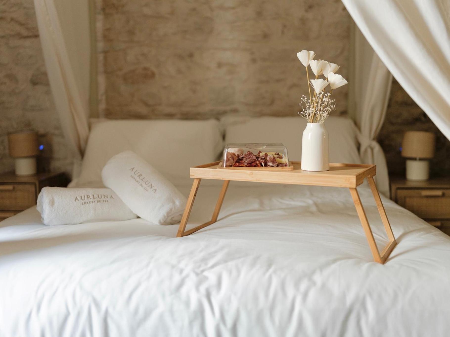 Aurluna Luxury Suites Bari Exteriör bild