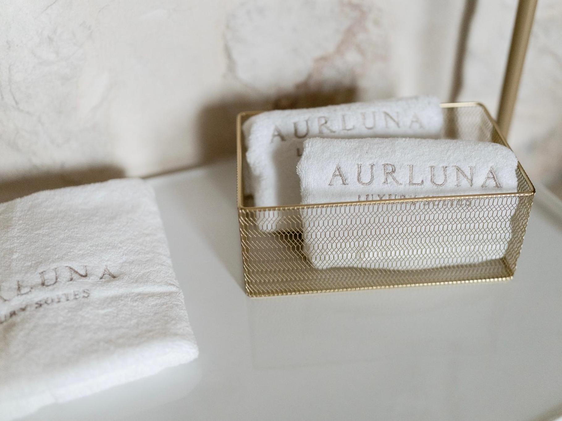 Aurluna Luxury Suites Bari Exteriör bild