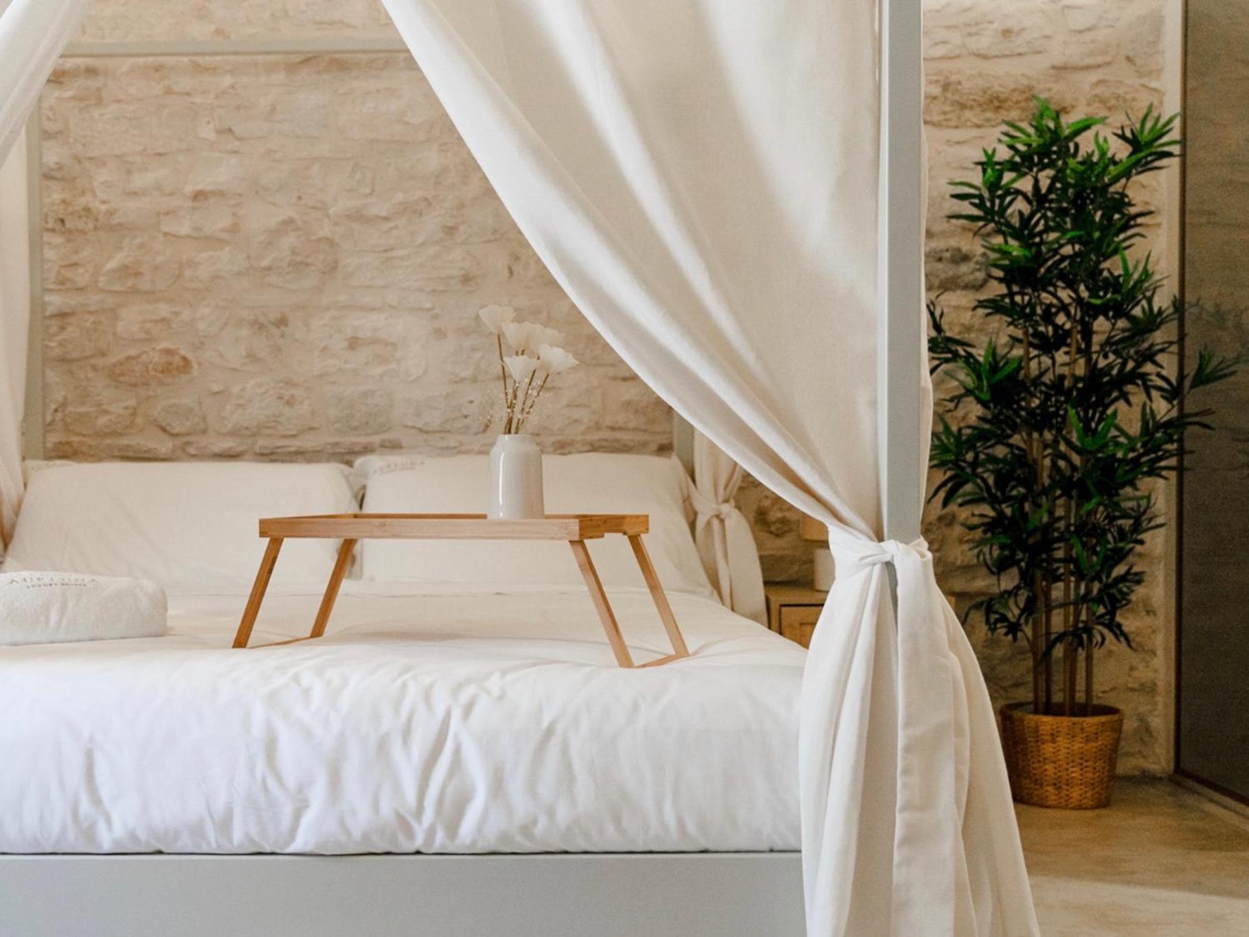 Aurluna Luxury Suites Bari Exteriör bild